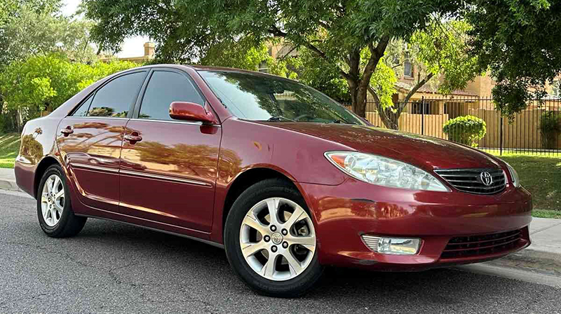 den-pha-toyota-camry-2006-khong-hoat-dong-2.jpg