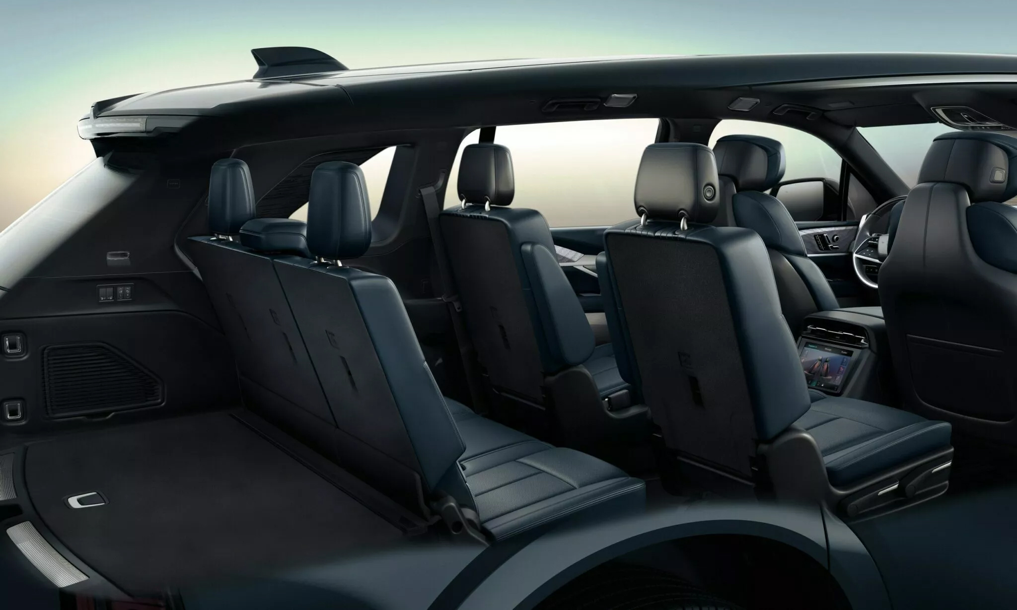 Cadillac-Escalade-IQL-6.jpg