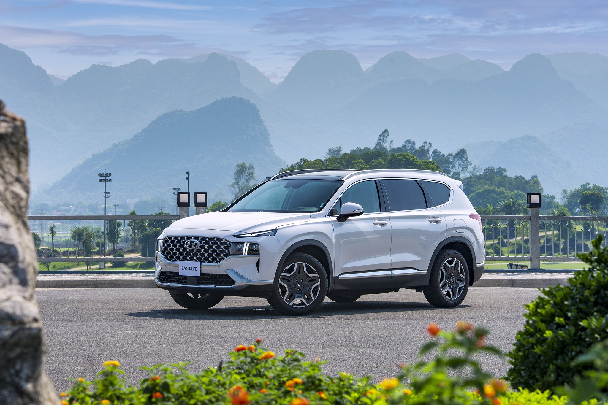 Hyundai-Santa-Fe.jpg