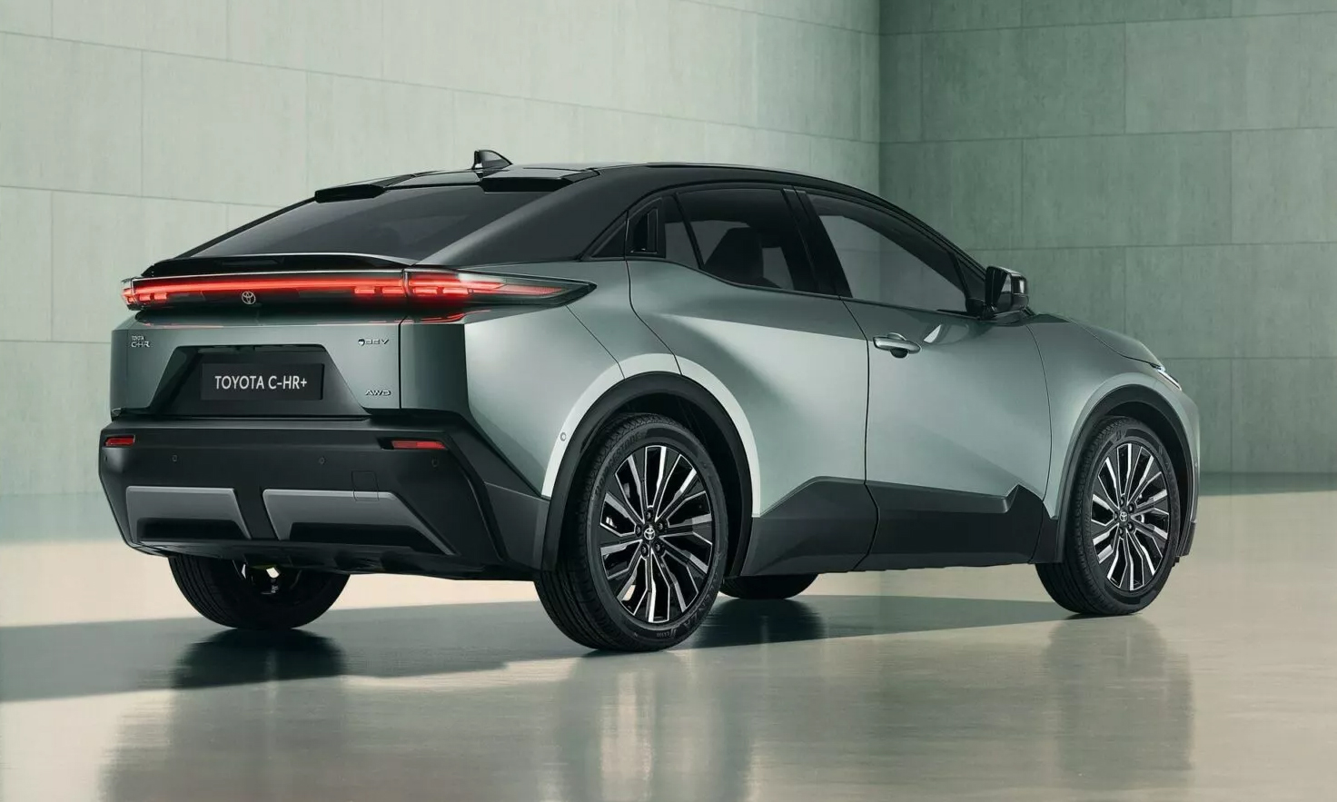 Toyota-C-HR-2.jpg
