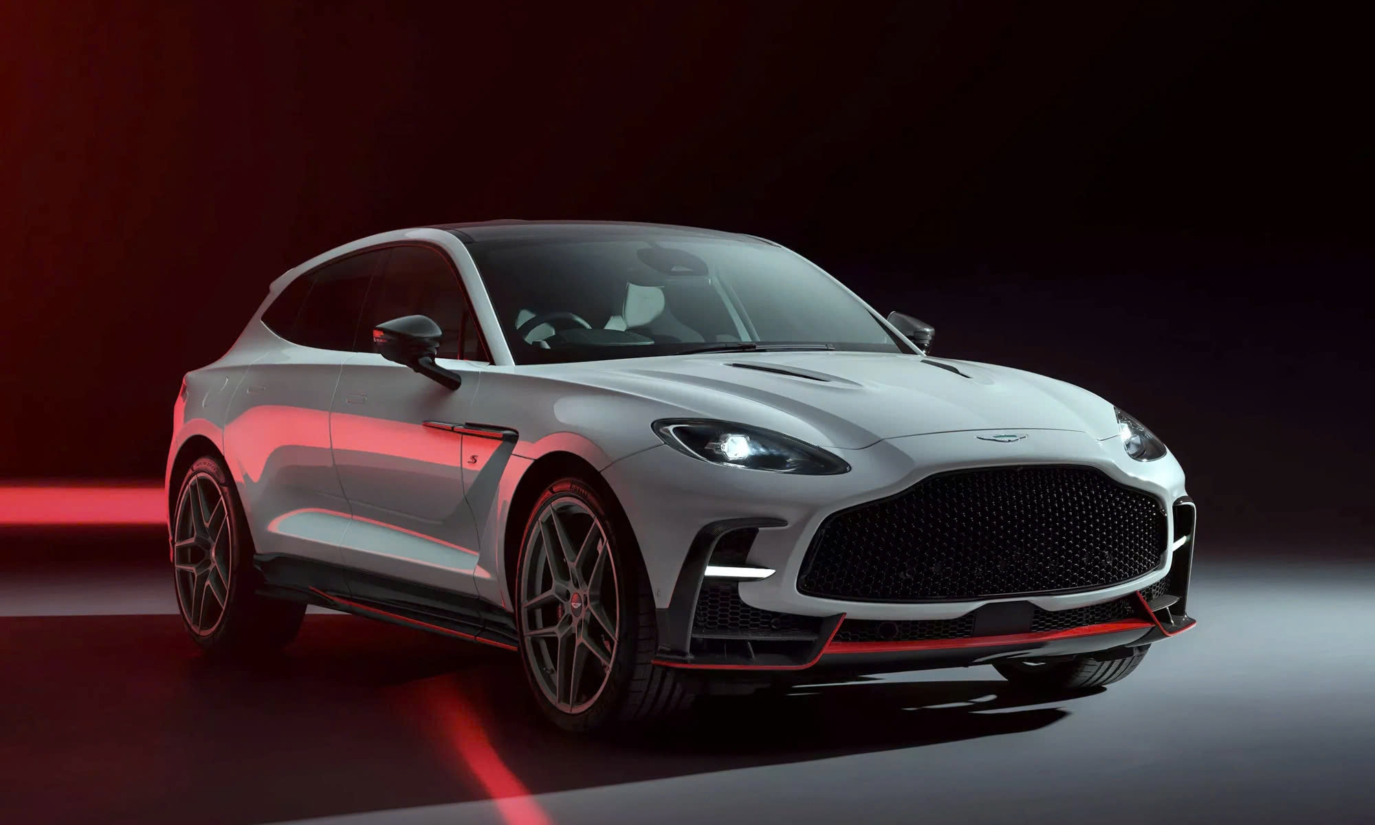 aston-martin-dbx-s-2.jpg