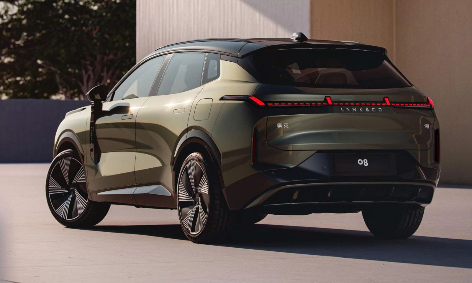 lynk-co-08-1.jpg