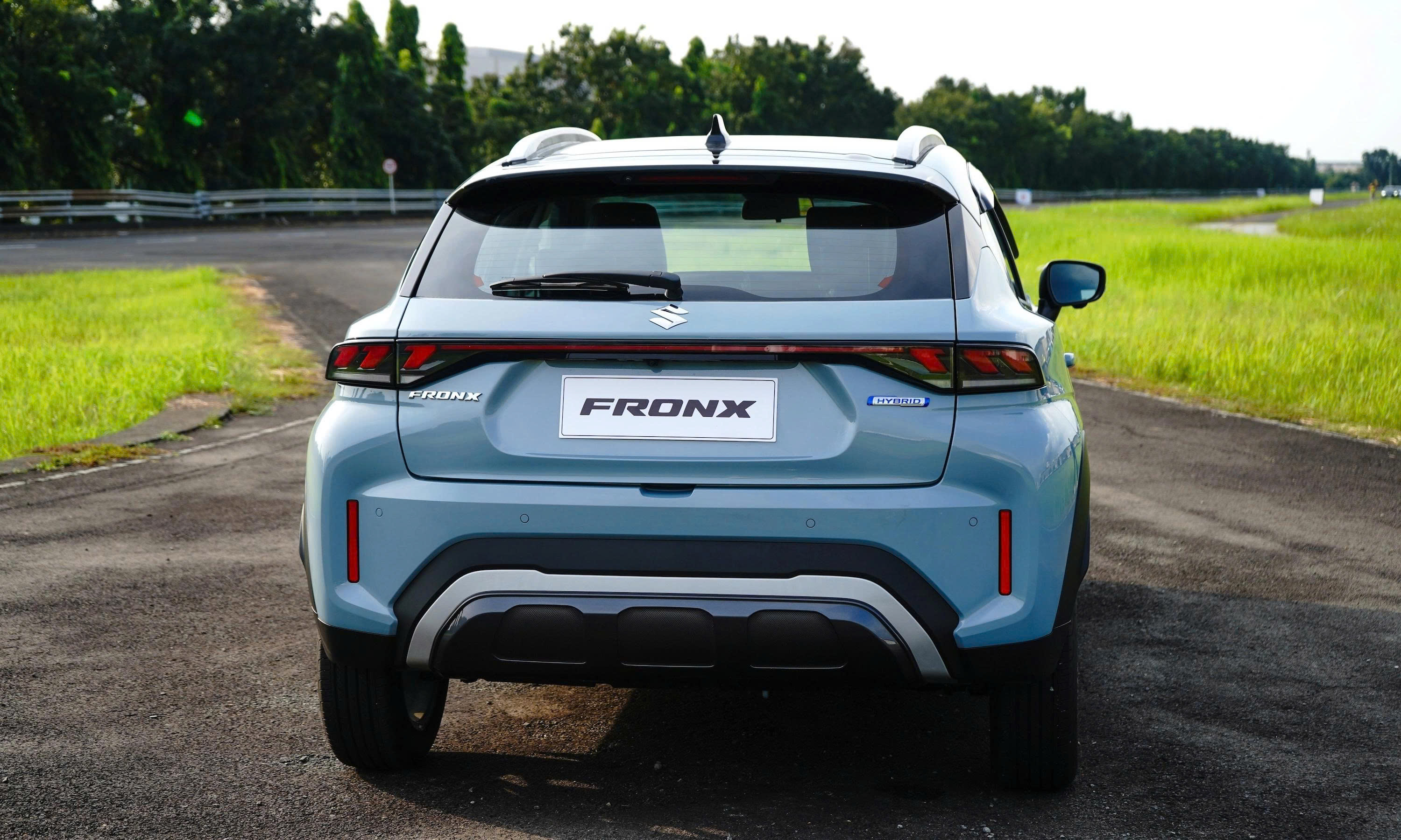 suzuki-fronx-2.jpg