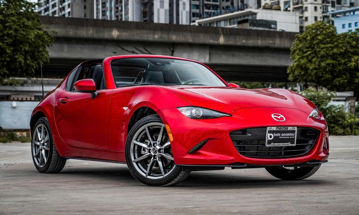 bang-gia-xe-mazda-thang-7.jpg