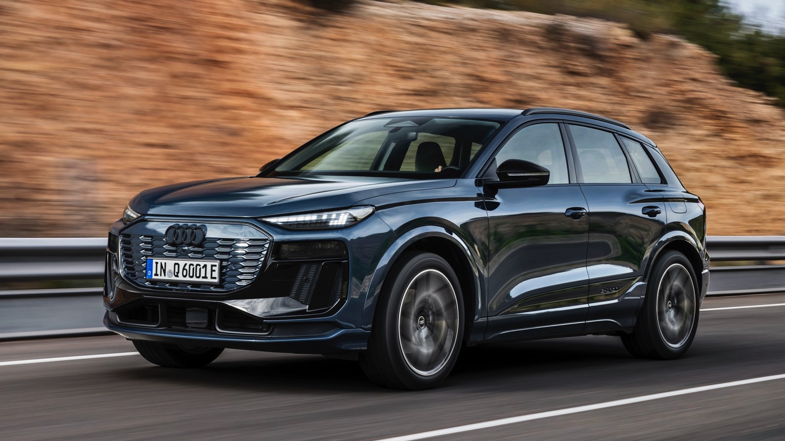 Audi_Q6_etron_2024.jpg