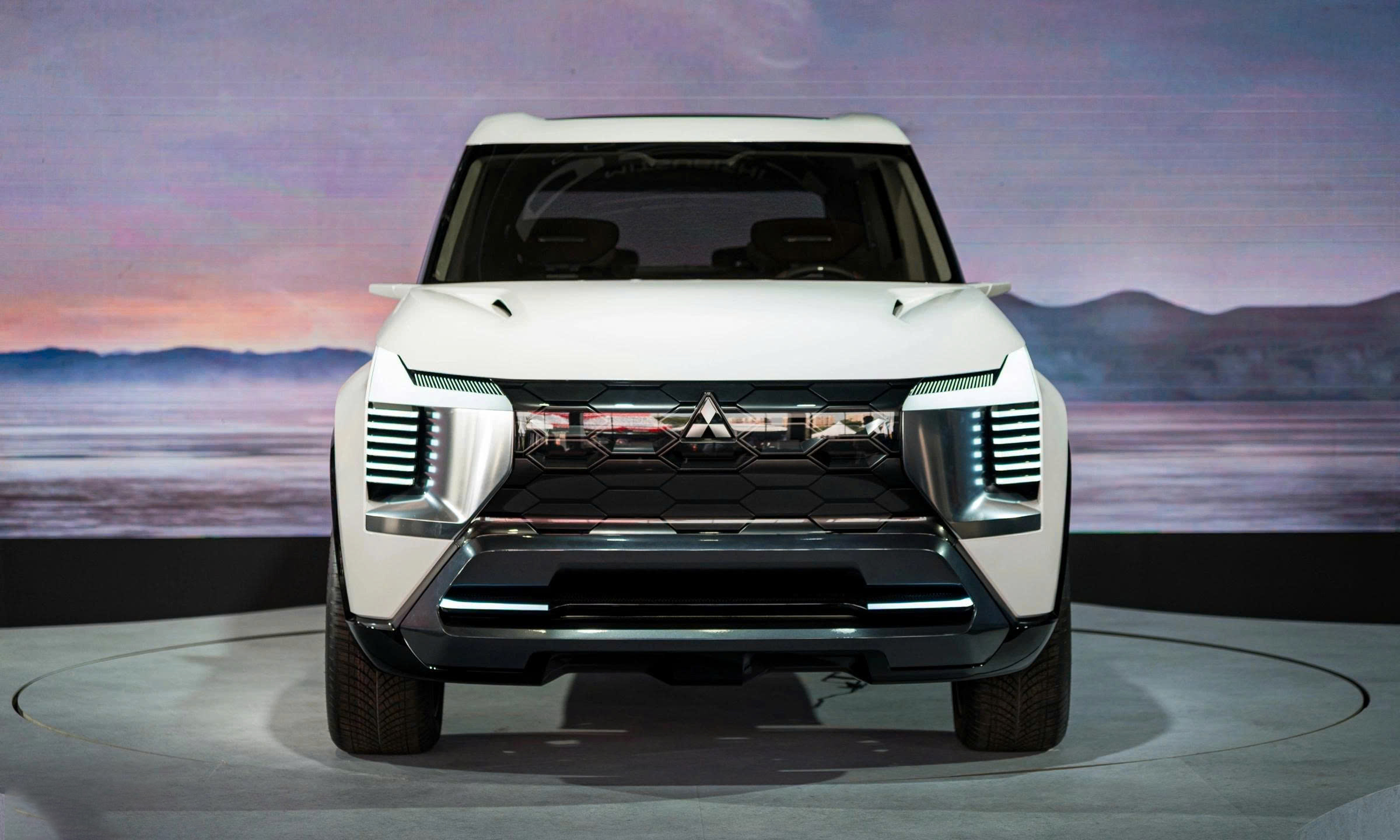 mitsubishi-destinator-1.jpg