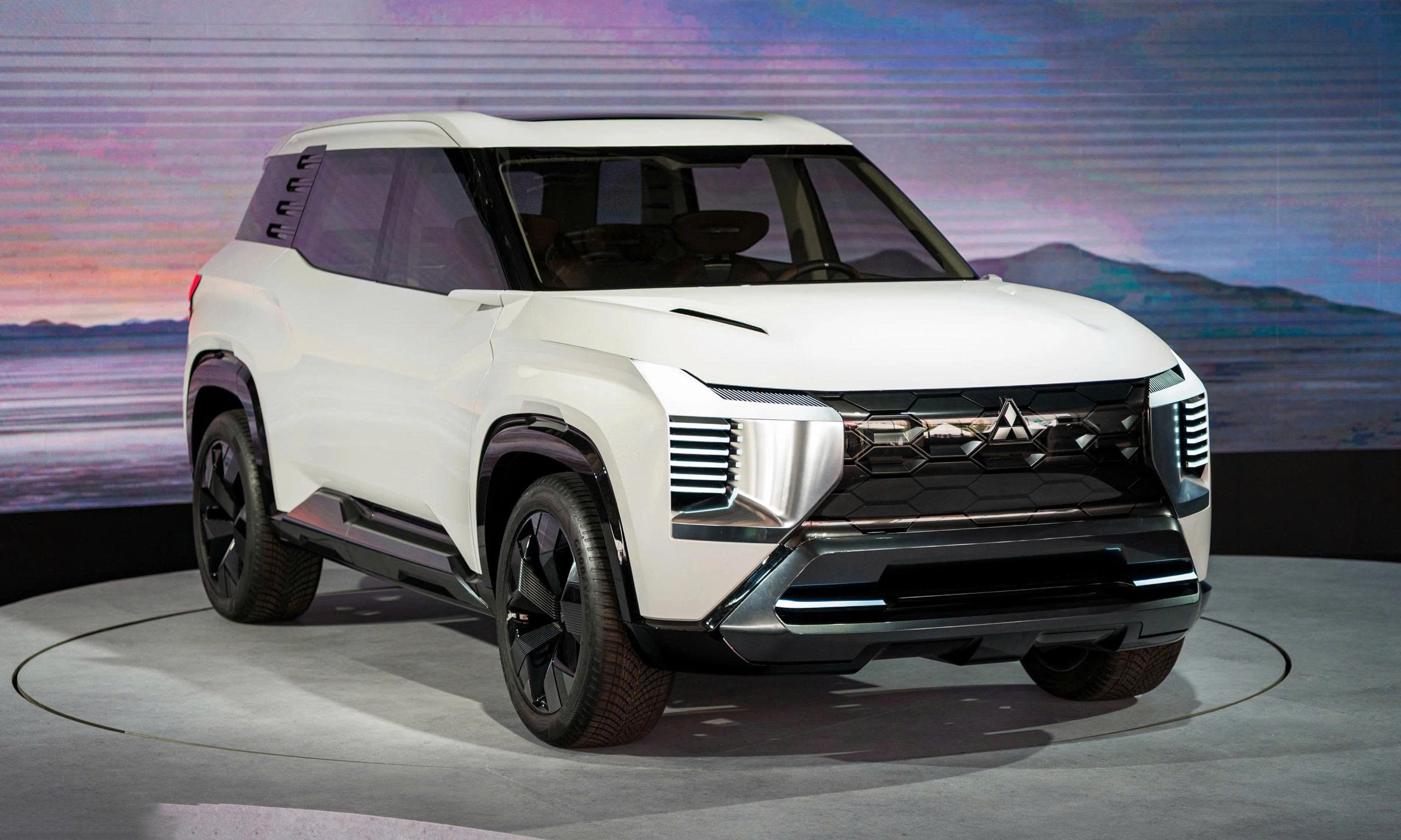 mitsubishi-destinator.jpg