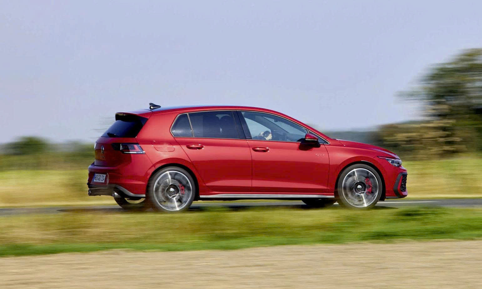 volkswagen-golf-2.jpg