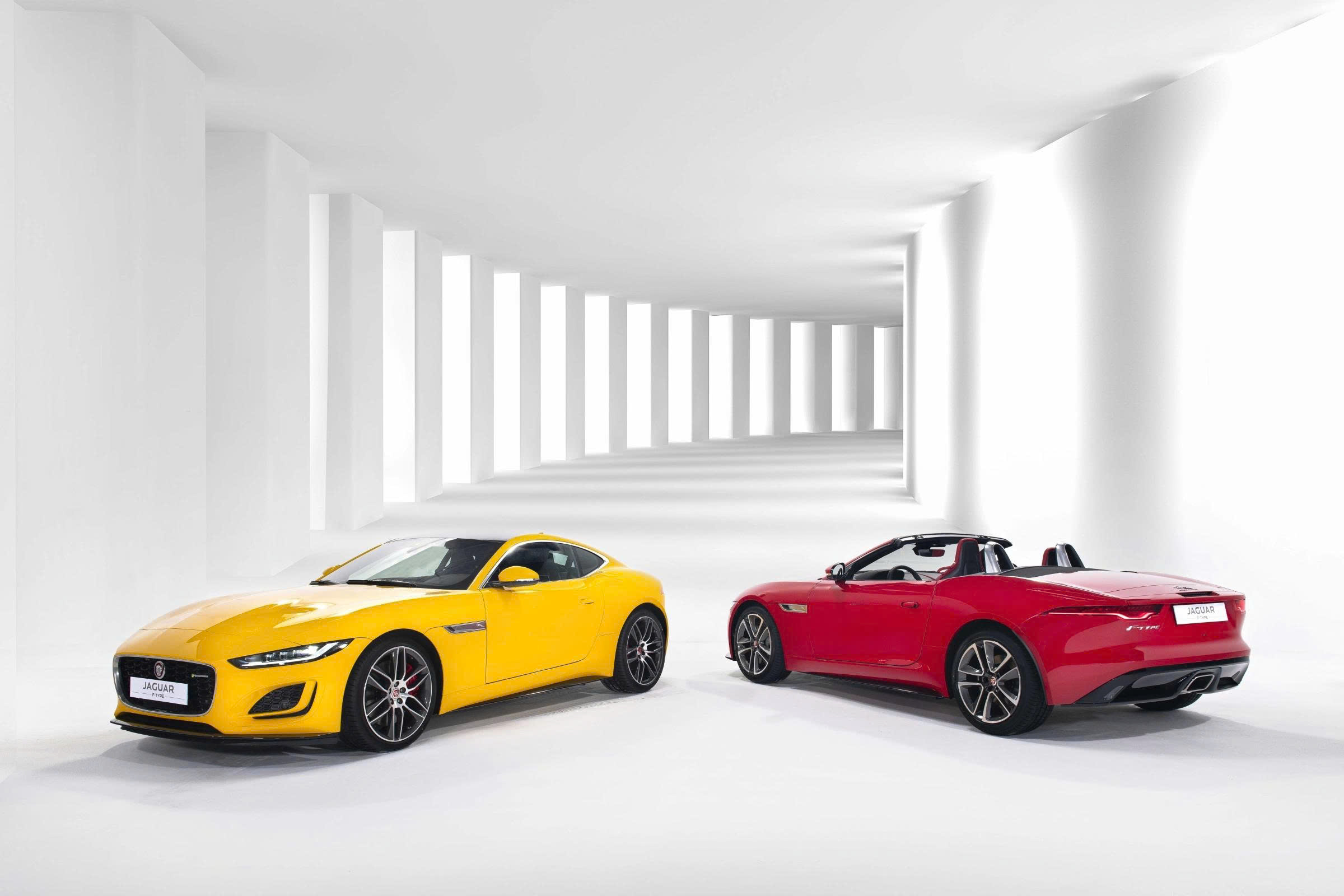 bang-gia-xe-jaguar-thang-8-1.jpg