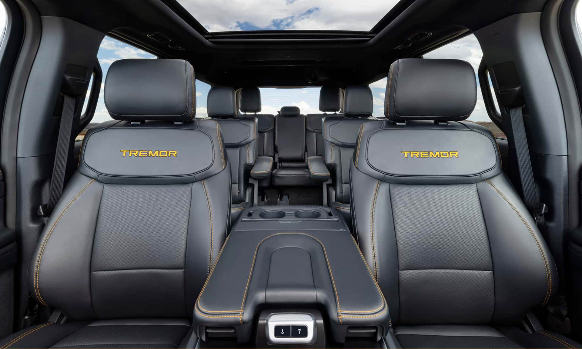 Ford-Expedition-2025-6.jpg