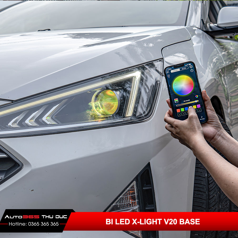 Hyundai-Elantra-xlight-v20-base-1.jpg