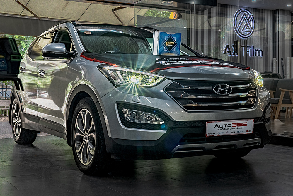 x-light-v20-square.jpg