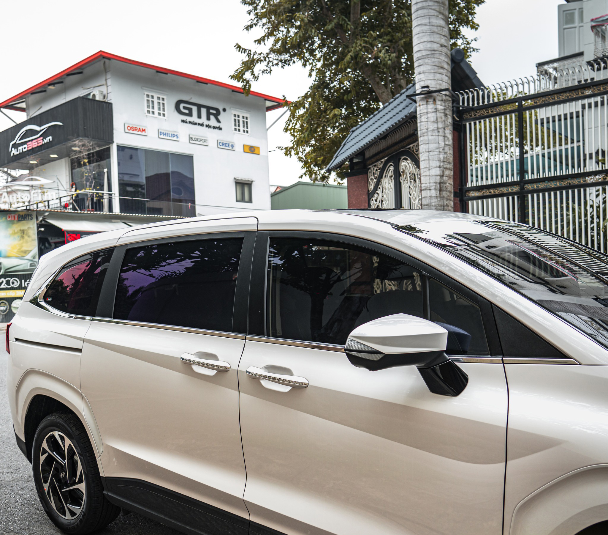 Hyundai-Custin-crystilline-pro-1.jpg